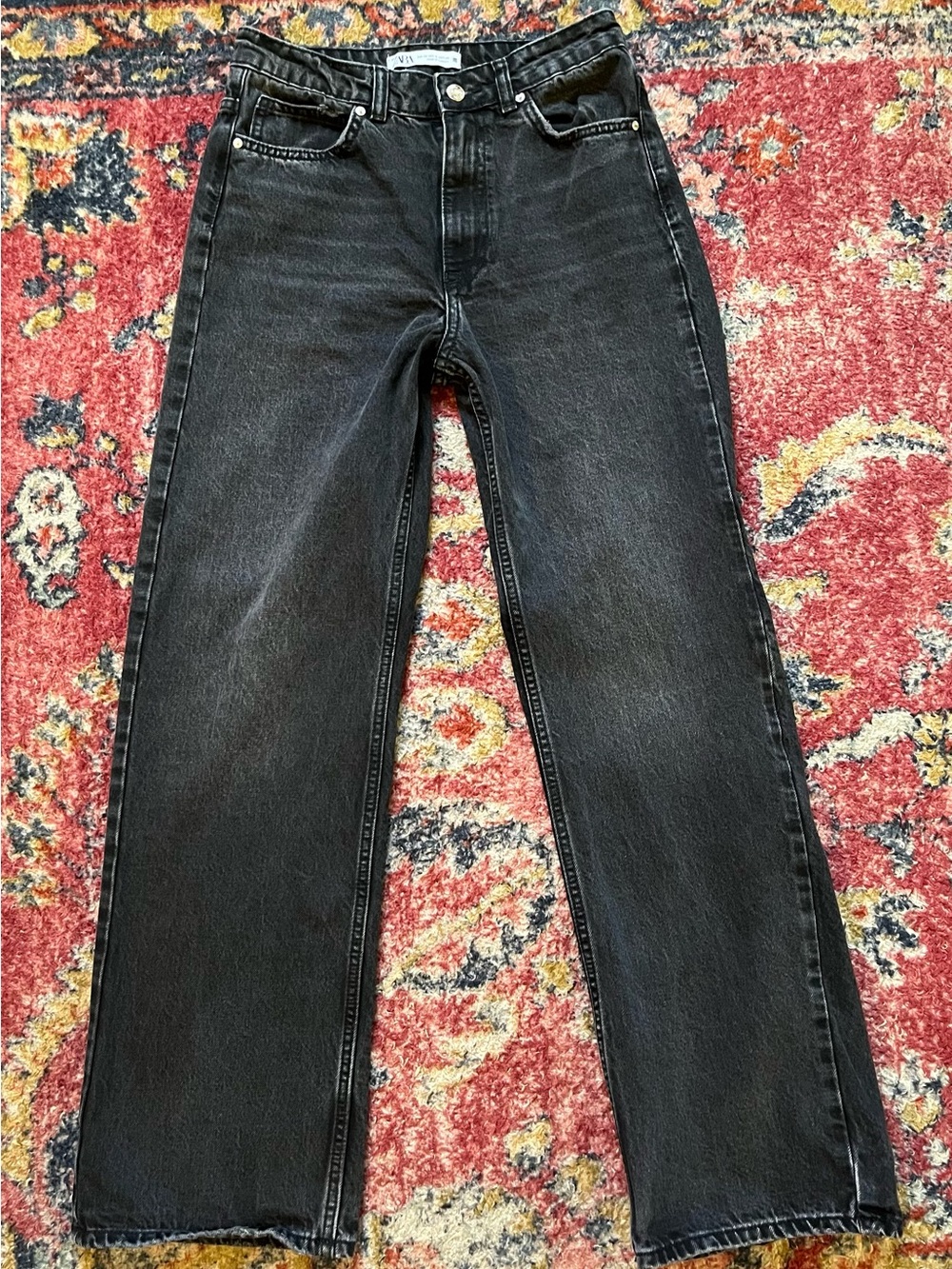 Zara Women’s Black Straight Jeans size 6